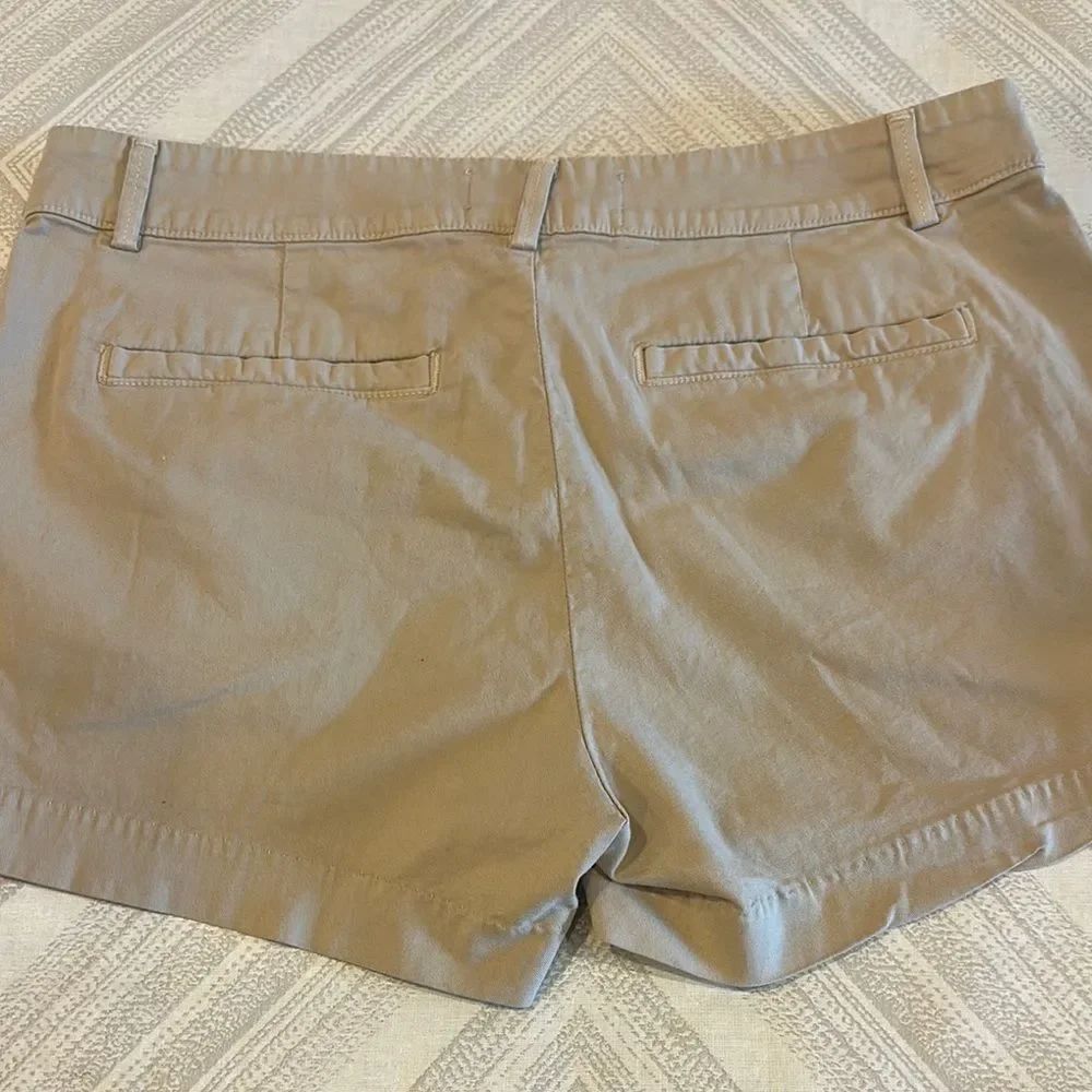 Joie Women's Tan Shorts - Size 4 - Picture 4 of 6